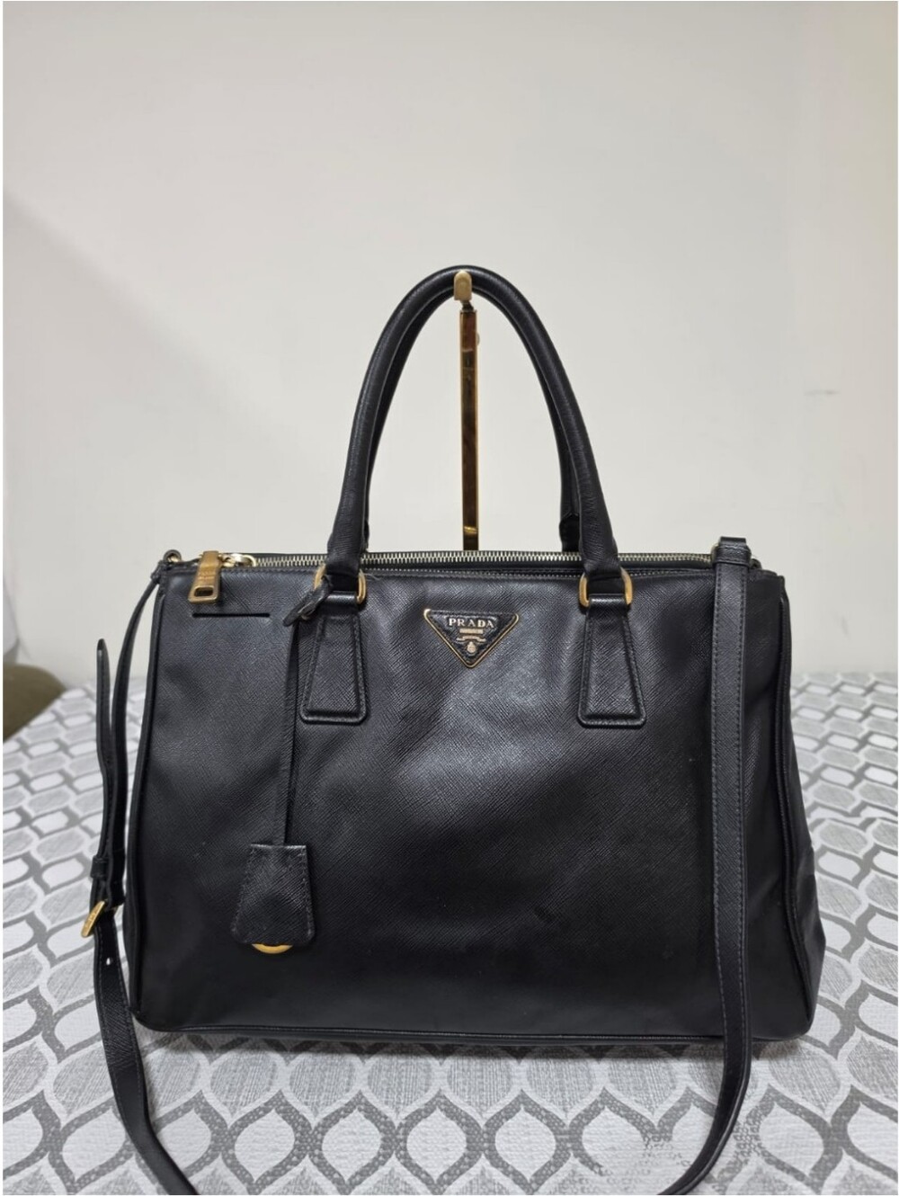 PRADA Saffiano Large Galleria Double Zip Tote Black